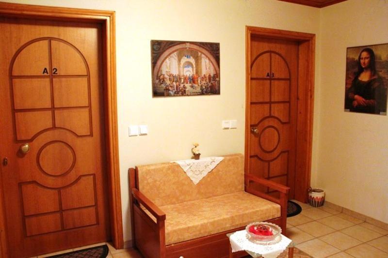 Stis Kyra - Vasilikis Apartment อิโออันนินา ภายนอก รูปภาพ