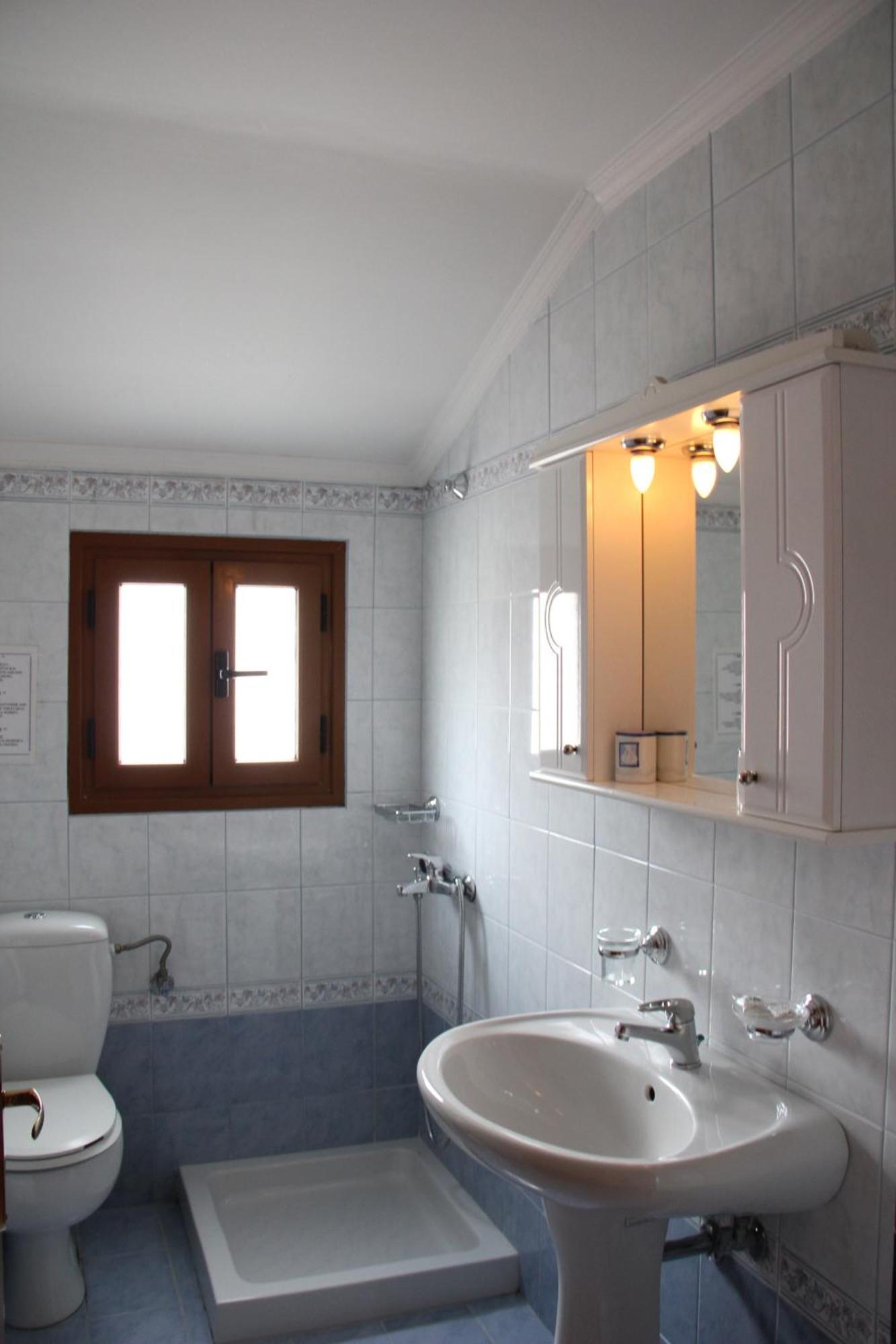 Stis Kyra - Vasilikis Apartment อิโออันนินา ภายนอก รูปภาพ
