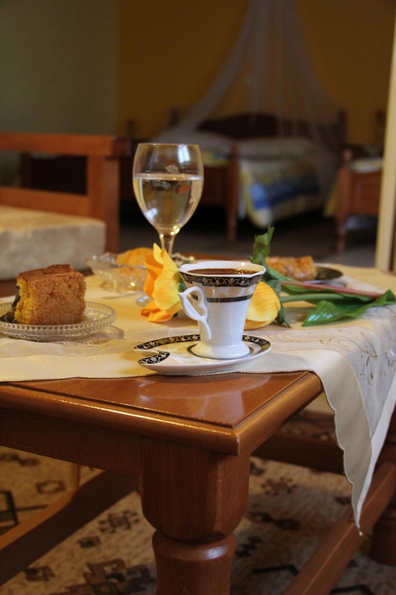Stis Kyra - Vasilikis Apartment อิโออันนินา ภายนอก รูปภาพ
